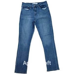 Levi Straus Mid Rise Slim Blue Jeans